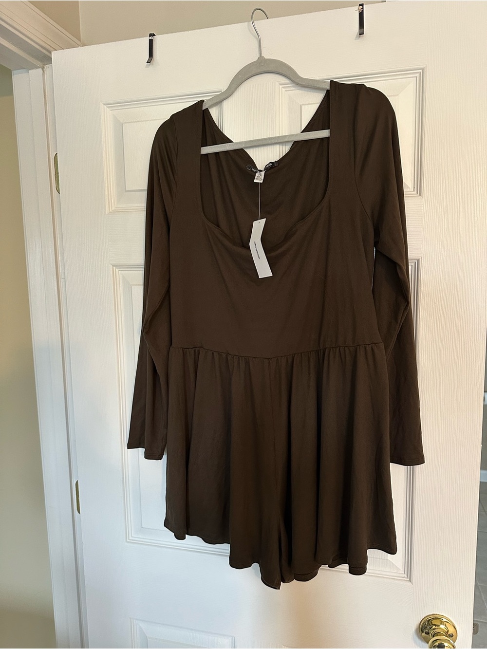 NWT Women's Long Sleeve Scoop Neck Brown Romer